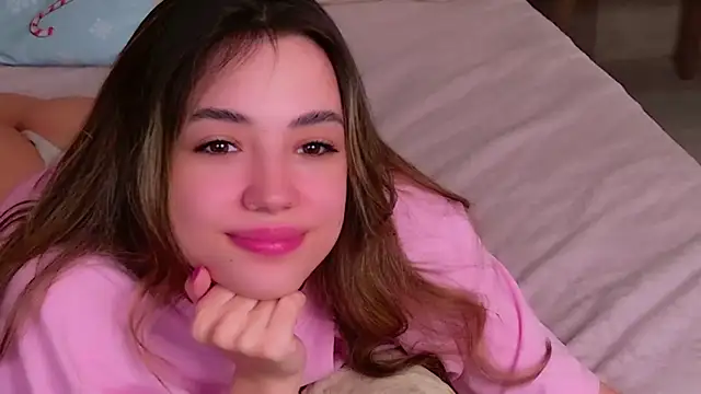 Snapshot of Alice_Deleon chatting on February 23, 3:56 am Alice Deleon online show from February 23, 3:56 am