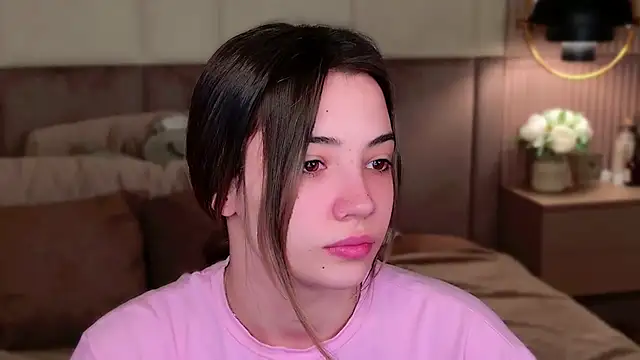 Snapshot of Alice_Deleon chatting on March 1, 9:26 pm Alice Deleon online show from March 1, 9:26 pm