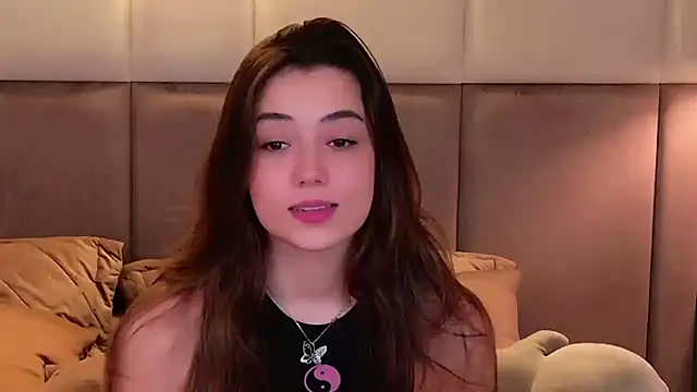 Snapshot of Alice_Deleon chatting on September 21, 9:00 am Alice Deleon online show from September 21, 9:00 am