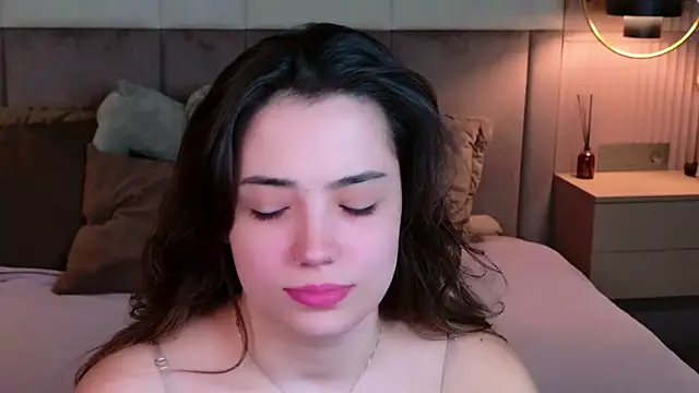 Snapshot of Alice_Deleon chatting on September 24, 6:06 am Alice Deleon online show from September 24, 6:06 am