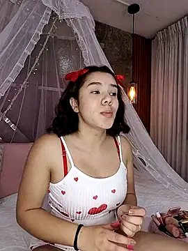 EmmaSulivan online show from March 1, 11:50 am