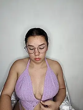 EmmaSulivan online show from March 9, 2:39 am