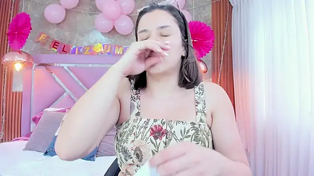 EmmaSulivan online show from November 14, 2:27 pm