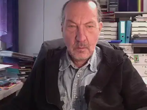 Snapshot of HMStraps01 chatting on December 20, 1:11 pm HMStraps01 online show from December 20, 1:11 pm