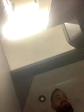 guccititi online show from October 24, 6:43 am