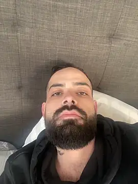 guccititi online show from October 24, 7:43 pm