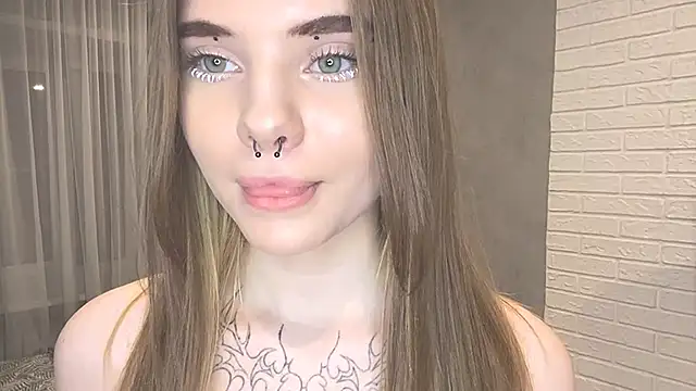 CarolinePepper online show from February 25, 7:14 pm