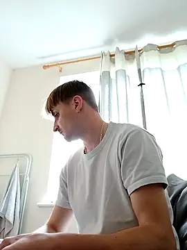 Eusuntnoulgigolo online show from March 21, 12:50 pm