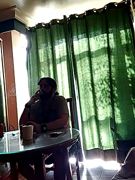 Snapshot of serpensy chatting on September 11, 3:56 pm serpensy online show from September 11, 3:56 pm