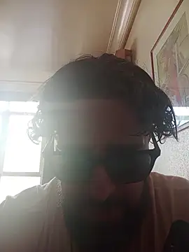 Snapshot of serpensy chatting on September 26, 9:35 am serpensy online show from September 26, 9:35 am