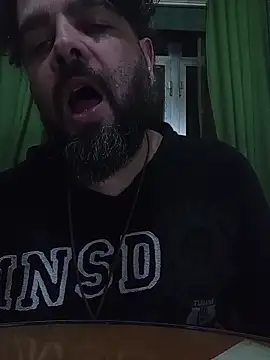 Snapshot of serpensy chatting on October 1, 2:06 am serpensy online show from October 1, 2:06 am