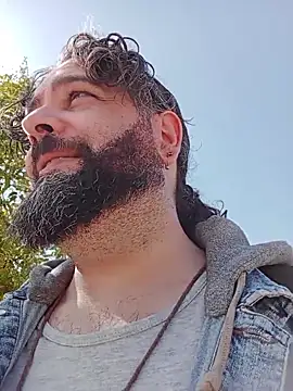 Snapshot of serpensy chatting on October 14, 12:06 pm serpensy online show from October 14, 12:06 pm