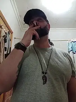 Snapshot of serpensy chatting on October 28, 3:25 pm serpensy online show from October 28, 3:25 pm