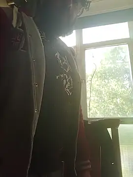 Snapshot of serpensy chatting on November 17, 1:50 pm serpensy online show from November 17, 1:50 pm