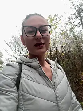 Snapshot of AvaFlowers6 chatting on November 2, 1:57 pm AvaFlowers6 online show from November 2, 1:57 pm