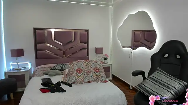 MollyCraft online show from February 17, 3:20 pm