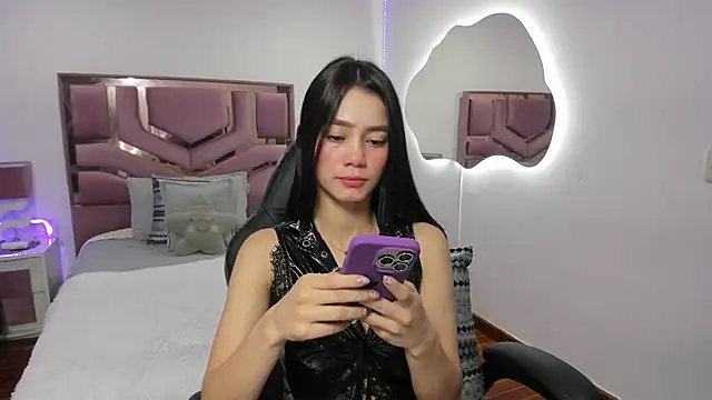 MollyCraft online show from February 27, 11:31 am