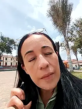 Coeur de luxure online show from September 12, 4:51 pm