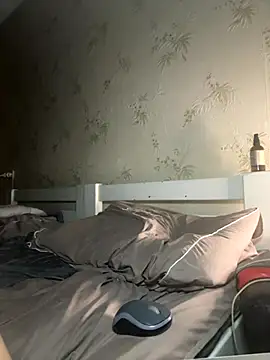 Naughtbaby 2025 online show from September 13, 3:06 am