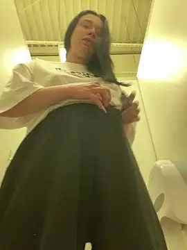 AlishaPrettyBlade online show from March 9, 9:35 am