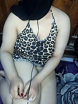 Roroo002 online show from February 17, 11:53 pm