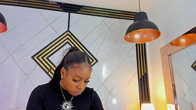 EmilyDiaaz online show from October 11, 12:04 pm