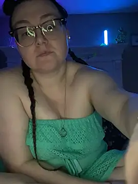 HTXBELLE online show from March 3, 8:27 am