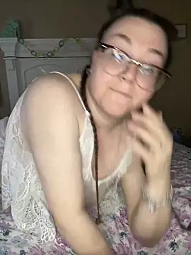 HTXBELLE online show from March 8, 11:49 pm