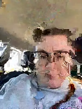 HTXBELLE online show from March 16, 9:05 pm