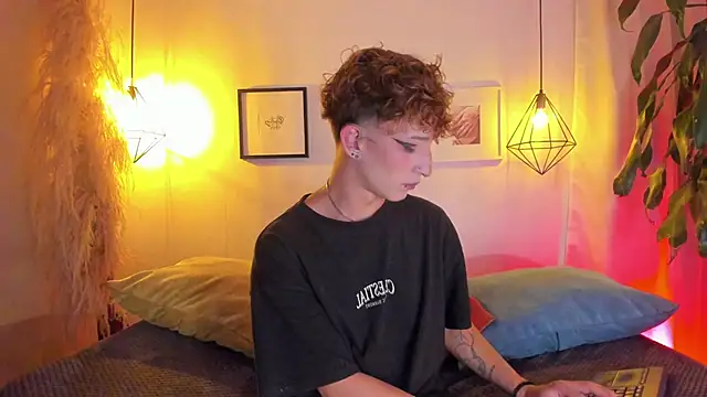 iiangel  online show from October 10, 3:38 am