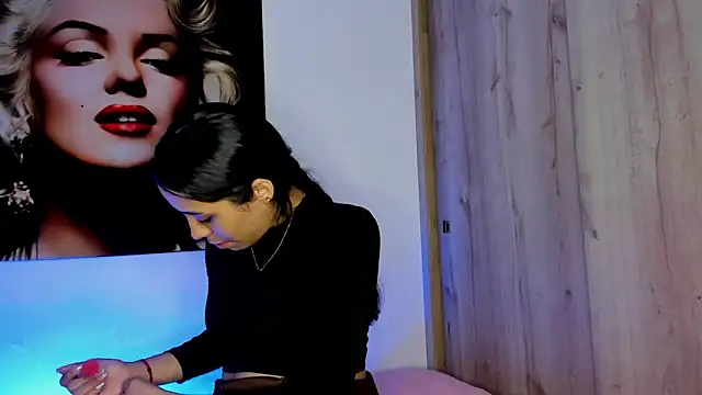 TANIA 06 online show from October 2, 1:07 pm