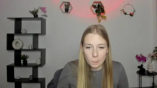 AnnNorriss online show from February 26, 7:49 pm