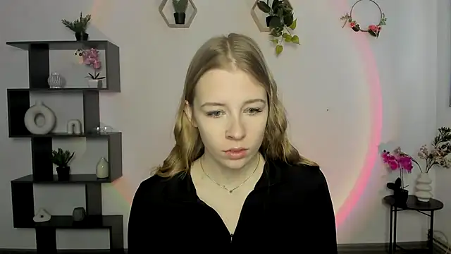 AnnNorriss online show from March 2, 6:37 am