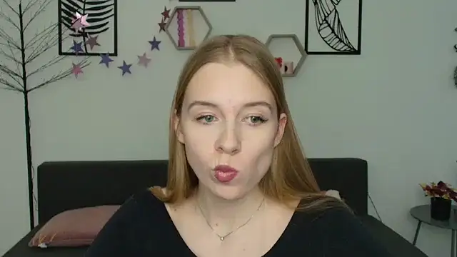 AnnNorriss online show from March 7, 4:33 pm