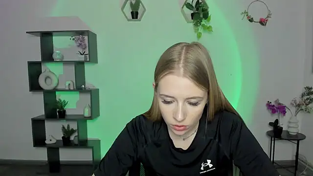 AnnNorriss online show from March 17, 4:22 pm