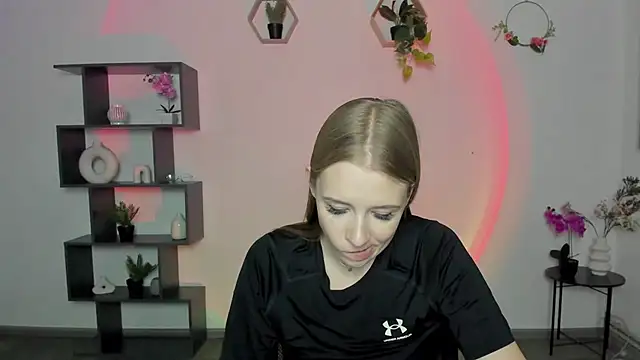 AnnNorriss online show from March 17, 7:26 pm