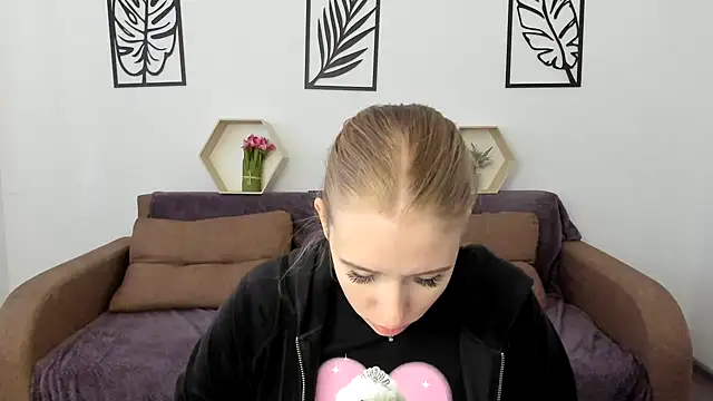 AnnNorriss online show from March 21, 8:06 am