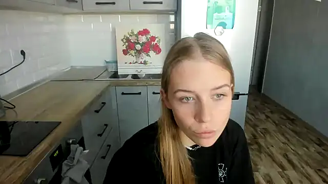 AnnNorriss online show from October 21, 1:12 pm