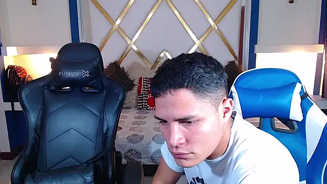 Snapshot of SaraClub_JY chatting on February 26, 8:22 pm SaraClub JY online show from February 26, 8:22 pm