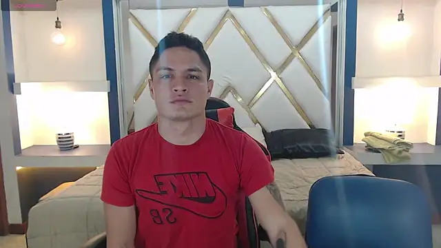 Snapshot of SaraClub_JY chatting on October 14, 11:05 pm SaraClub JY online show from October 14, 11:05 pm