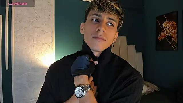 Allex Cano online show from March 3, 3:08 am