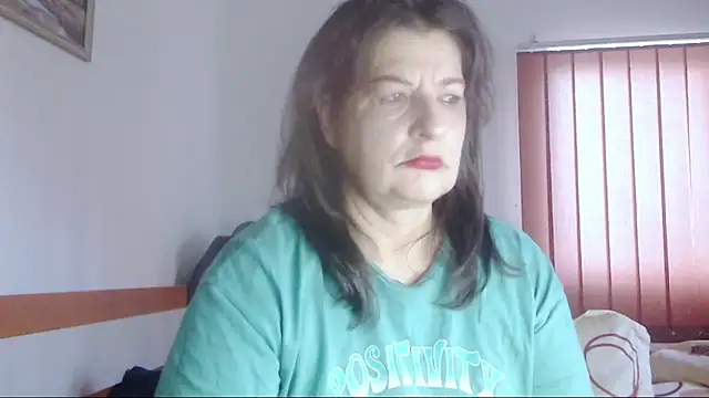 ExtasyMature online show from October 10, 5:17 am