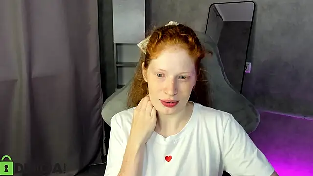 Sandra Wi1son online show from September 18, 1:40 am