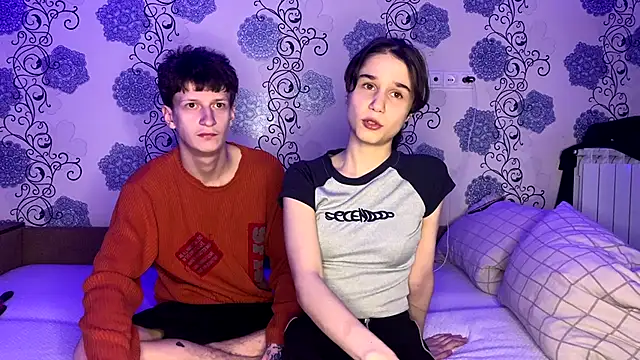 Snapshot of baby_lesi chatting on November 22, 7:24 pm baby lesi online show from November 22, 7:24 pm