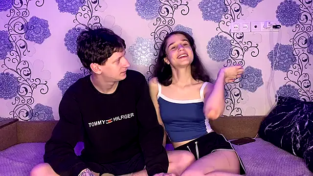 Snapshot of baby_lesi chatting on December 2, 6:58 pm baby lesi online show from December 2, 6:58 pm