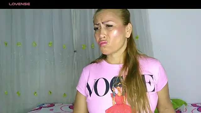 Rousemilf4u online show from March 22, 10:28 am