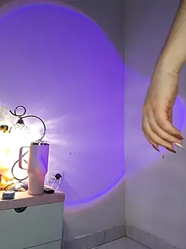 ammy e online show from October 10, 12:20 am