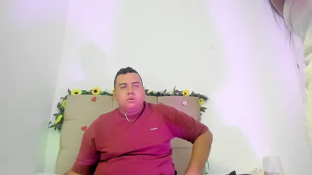 MICHAEL AND SHARON online show from March 8, 5:49 am