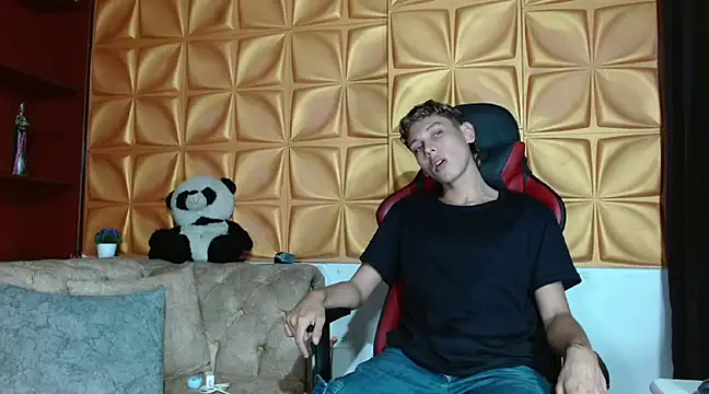 Snapshot of Noahoconor chatting on February 20, 7:08 pm Noahoconor online show from February 20, 7:08 pm