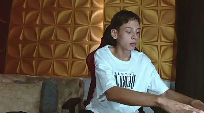 Snapshot of Noahoconor chatting on February 27, 7:04 pm Noahoconor online show from February 27, 7:04 pm